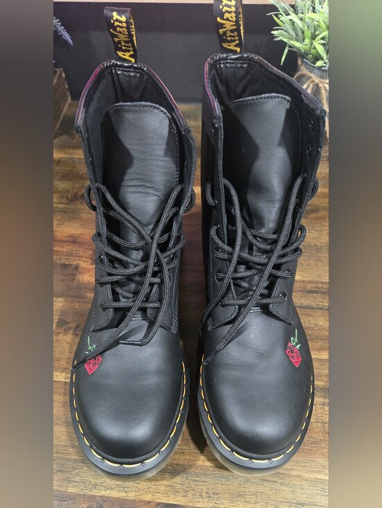 Dr. Martens Shoes - Doc Marten Vonda Red Roses Boots Size 10